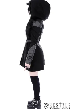 Restyle Black winter jacket with pockets, detachable hood 