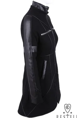 Restyle Black winter jacket with pockets, detachable hood, wool 