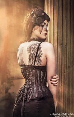 Restyle gothic corset, hourglass shape, sturdy 