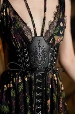 Restyle HEMLOCK LACE UP HARNESS