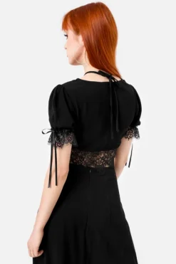 Restyle LICHEN LACE TOP