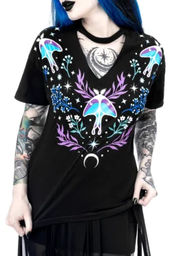 Restyle MOONGLOW T-SHIRT with a choker